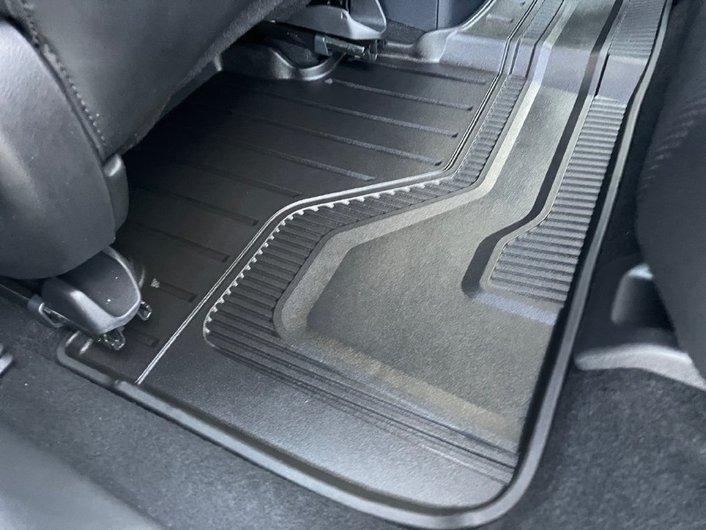 Certified 2024 Honda HR-V EX-L image 33
