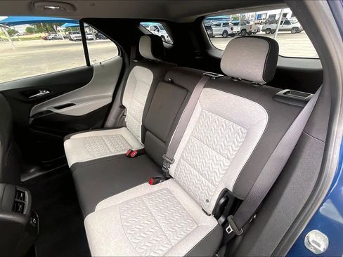 Used 2022 Chevrolet Equinox LS w/ LS Convenience Package FWD image 19