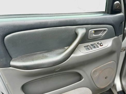 Used 2005 Toyota Tundra SR5 image 7