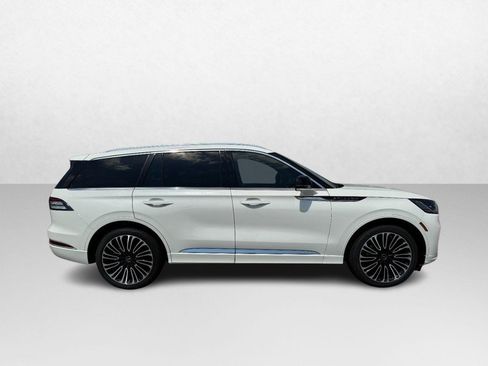Used 2026 Lincoln Aviator Black Label w/ Dynamic Handling Package AWD/4WD image 4
