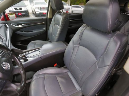 Used 2019 Buick Enclave Essence AWD/4WD image 5