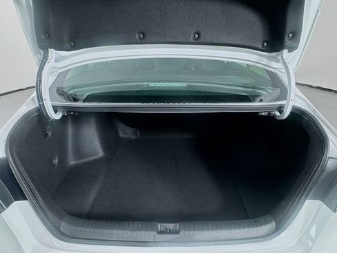 Certified 2025 Honda Accord EX-L image 31