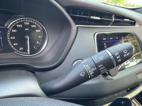Used 2020 Cadillac XT4 Premium Luxury FWD image 23