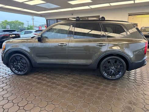 Used 2022 Kia Telluride SX w/ SX Prestige Package AWD/4WD image 10