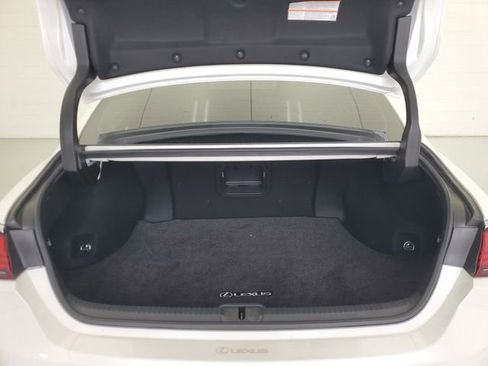 Used 2020 Lexus ES 350 Ultra Luxury w/ Accessory Package 2 FWD image 10