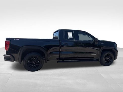 Used 2022 GMC Sierra 1500 Elevation w/ X31 Off-Road Package AWD/4WD image 14