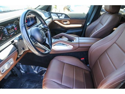 Used 2024 Mercedes-Benz GLE 350 4MATIC image 17