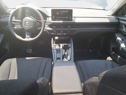 Used 2024 Honda Accord EX image 9
