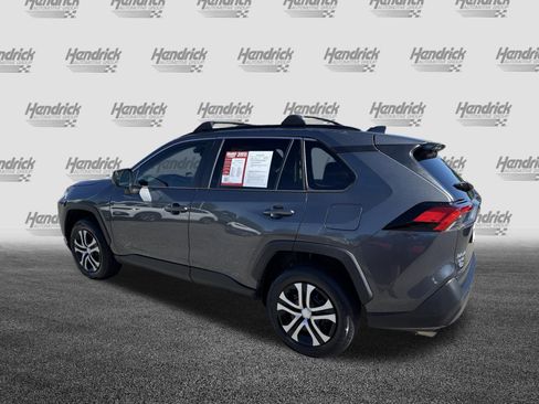 Used 2020 Toyota RAV4 LE AWD/4WD image 8