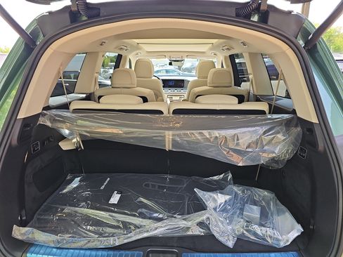 New 2026 Mercedes-Benz GLS 450 4MATIC image 14