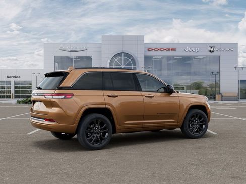 New 2026 Jeep Grand Cherokee Limited AWD/4WD image 4