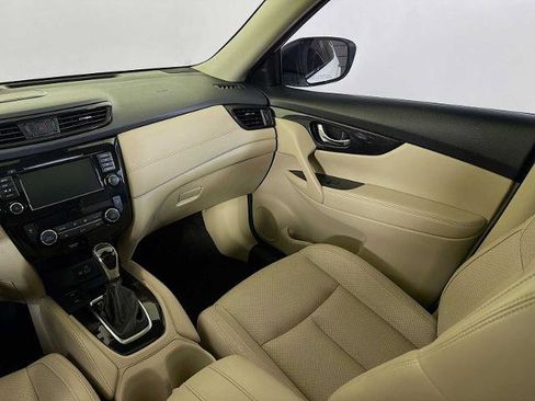 Certified 2018 Nissan Rogue SL w/ Premium Package image 20