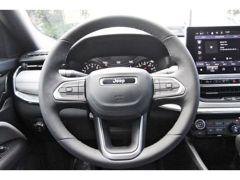 Used 2024 Jeep Compass Limited AWD/4WD image 14