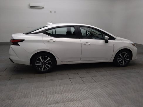 Used 2025 Nissan Versa SV FWD image 10