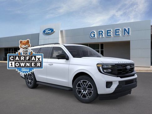 Used 2025 Ford Expedition Active AWD/4WD image 1