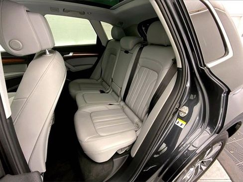 Certified 2021 Audi Q5 2.0T Premium Plus w/ Premium Plus Package image 26