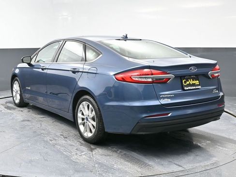 Used 2019 Ford Fusion SE image 7