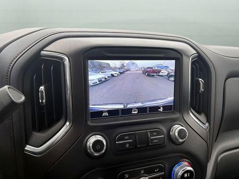 Used 2022 GMC Sierra 1500 AT4 w/ Driver Alert Package I image 25