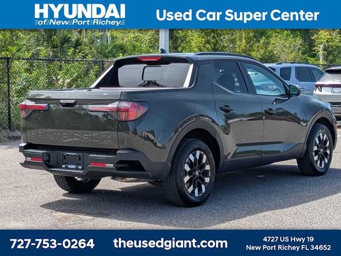 Used 2025 Hyundai Santa Cruz SEL FWD image 5