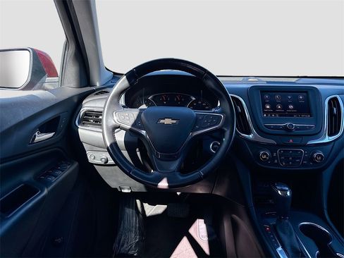 Used 2020 Chevrolet Equinox LT image 21