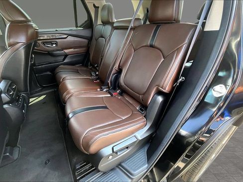 Used 2025 Honda Pilot Elite image 15