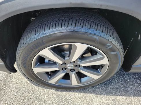 Used 2025 Honda Pilot Elite image 26