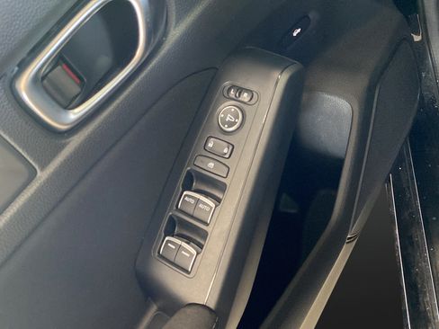 Used 2023 Honda Civic Sport image 18