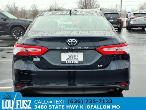 Used 2020 Toyota Camry LE image 28