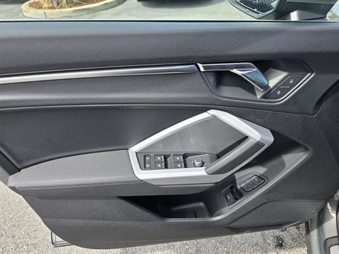 New 2025 Audi Q3 2.0T Premium image 25