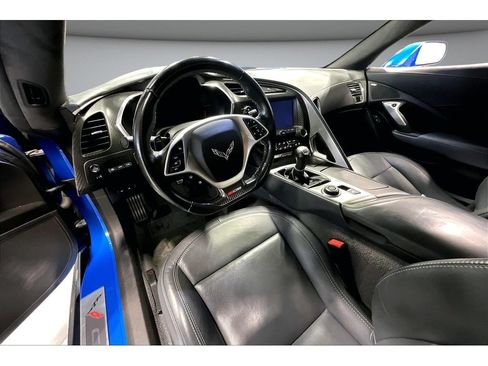 Used 2015 Chevrolet Corvette Z06 w/ 3LZ Preferred Equipment Group RWD image 7