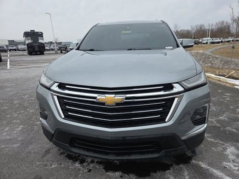 Used 2023 Chevrolet Traverse LT FWD image 18