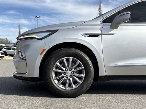 Used 2022 Buick Enclave Premium image 6