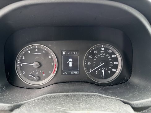 Used 2018 Hyundai Tucson Value w/ Cargo Package image 9