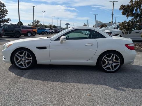 Used 2014 Mercedes-Benz SLK 250 image 7