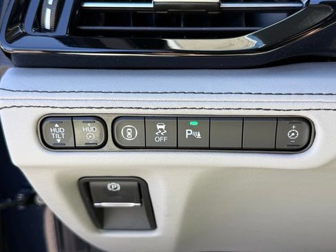 Used 2026 Acura MDX SH-AWD w/ Advance Package image 29