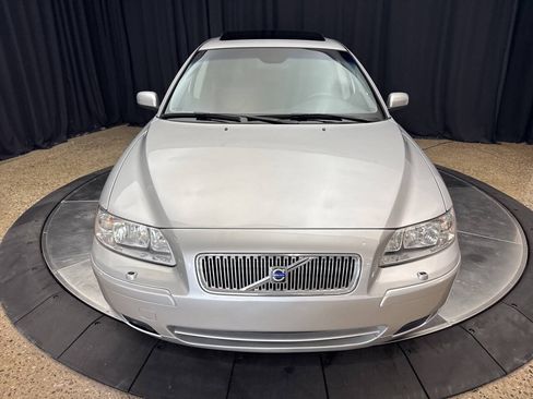 Used 2005 Volvo V70 2.4 FWD image 14