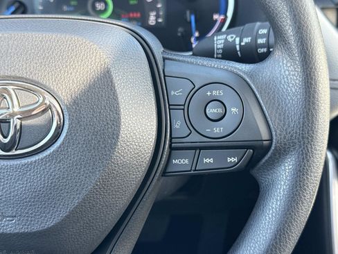 Used 2023 Toyota RAV4 XLE image 8