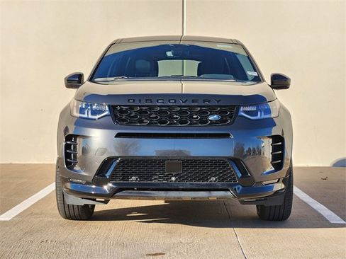 Used 2025 Land Rover Discovery Sport Dynamic SE image 2