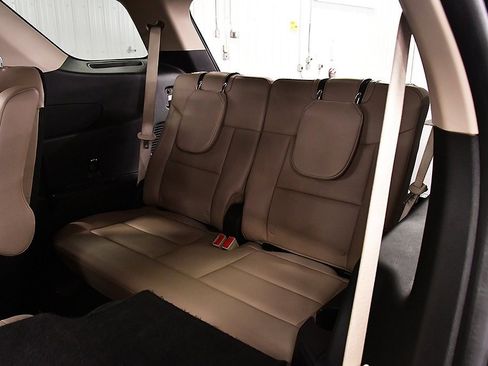 Used 2022 Ford Explorer XLT w/ Equipment Group 202A image 31