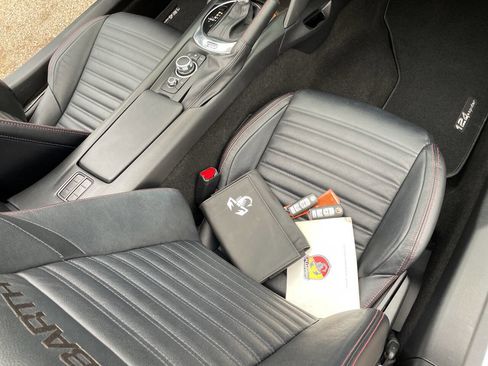 Used 2018 FIAT 124 Spider Abarth w/ Convenience Group image 57