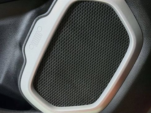 Used 2020 Jeep Renegade Sport FWD image 20