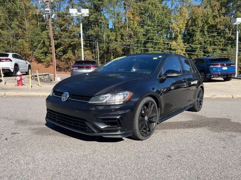 Used 2018 Volkswagen Golf R 4-Door image 34