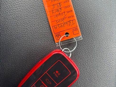 Used 2025 Toyota RAV4 XLE w/ Convenience Package FWD image 13