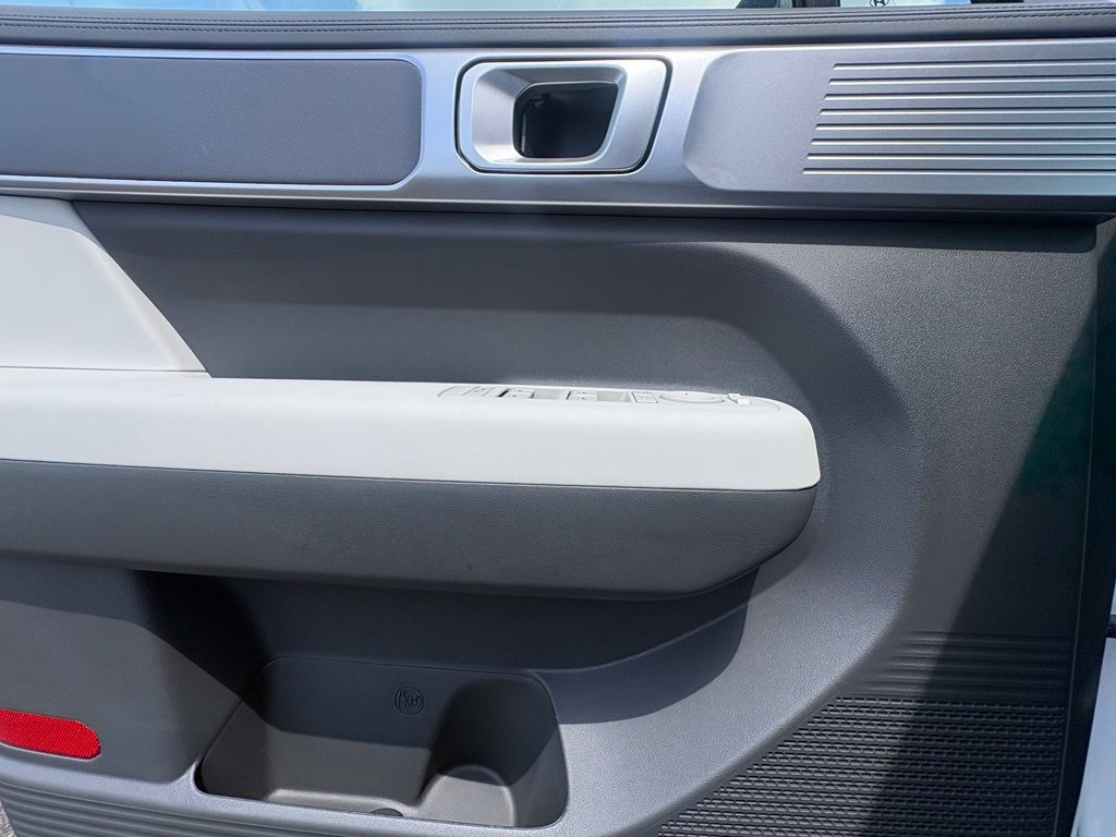 New 2027 Hyundai Santa Fe SE FWD image 12