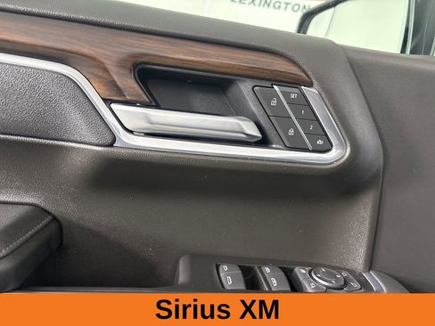 Used 2025 GMC Sierra 1500 SLT image 10