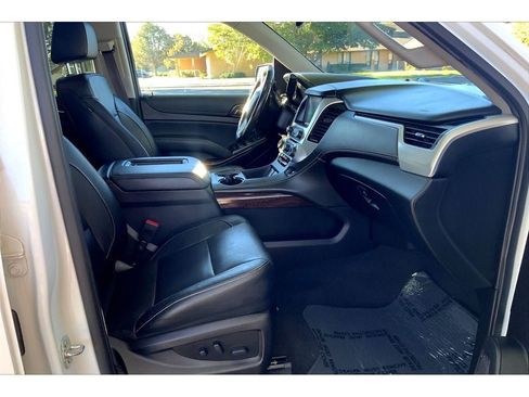 Used 2020 GMC Yukon SLT AWD/4WD image 8