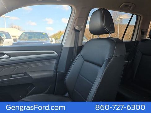 Used 2023 Volkswagen Atlas SE image 6
