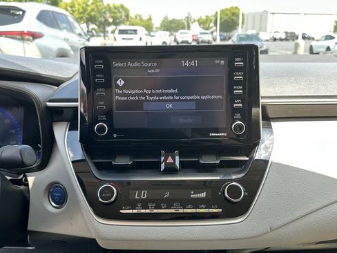Used 2021 Toyota Corolla LE FWD image 24