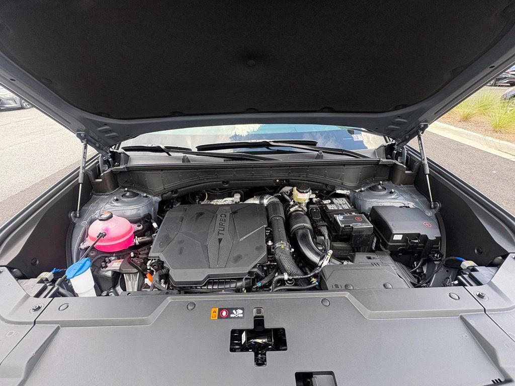 New 2027 Hyundai Santa Fe Limited FWD image 17