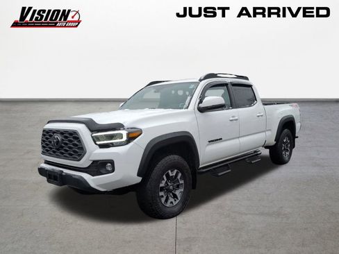 Used 2023 Toyota Tacoma TRD Off-Road image 1